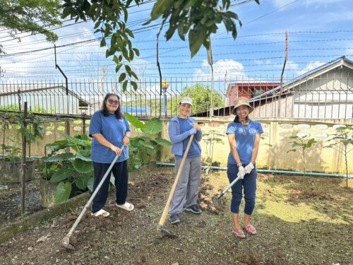 จัดเตรียมพื้นที่ดำเนินการโครงการเกษตรตามหลักเศรษฐกิจพอเพียง ประจำปีงบประมาณ 2567